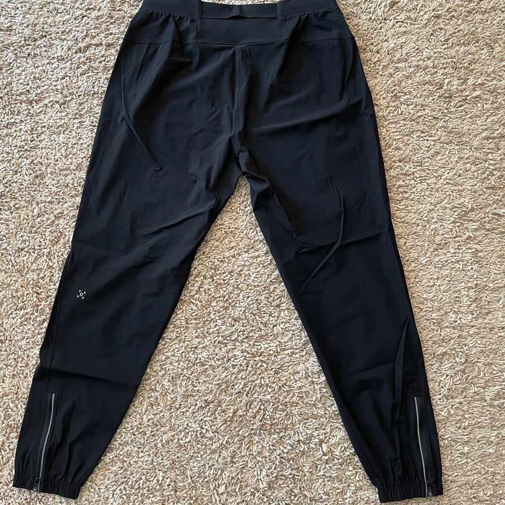 Men’s Lululemon Surge Joggers (Size Large)